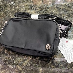 Everywhere MINI Crossbody Bag Black